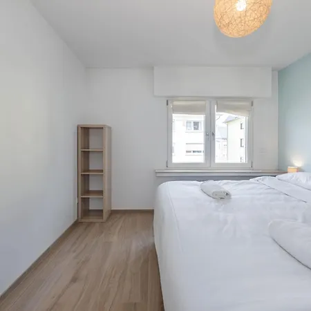Modern 2br With Balcony In Howald