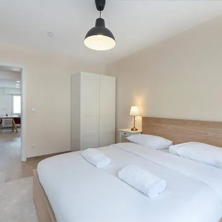 Modern 2br With Balcony In Howald *