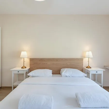 Modern 2br With Balcony In Howald Apartment Hesperange