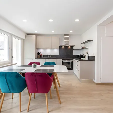 Apartment Modern 2br With Balcony In Howald Hesperange